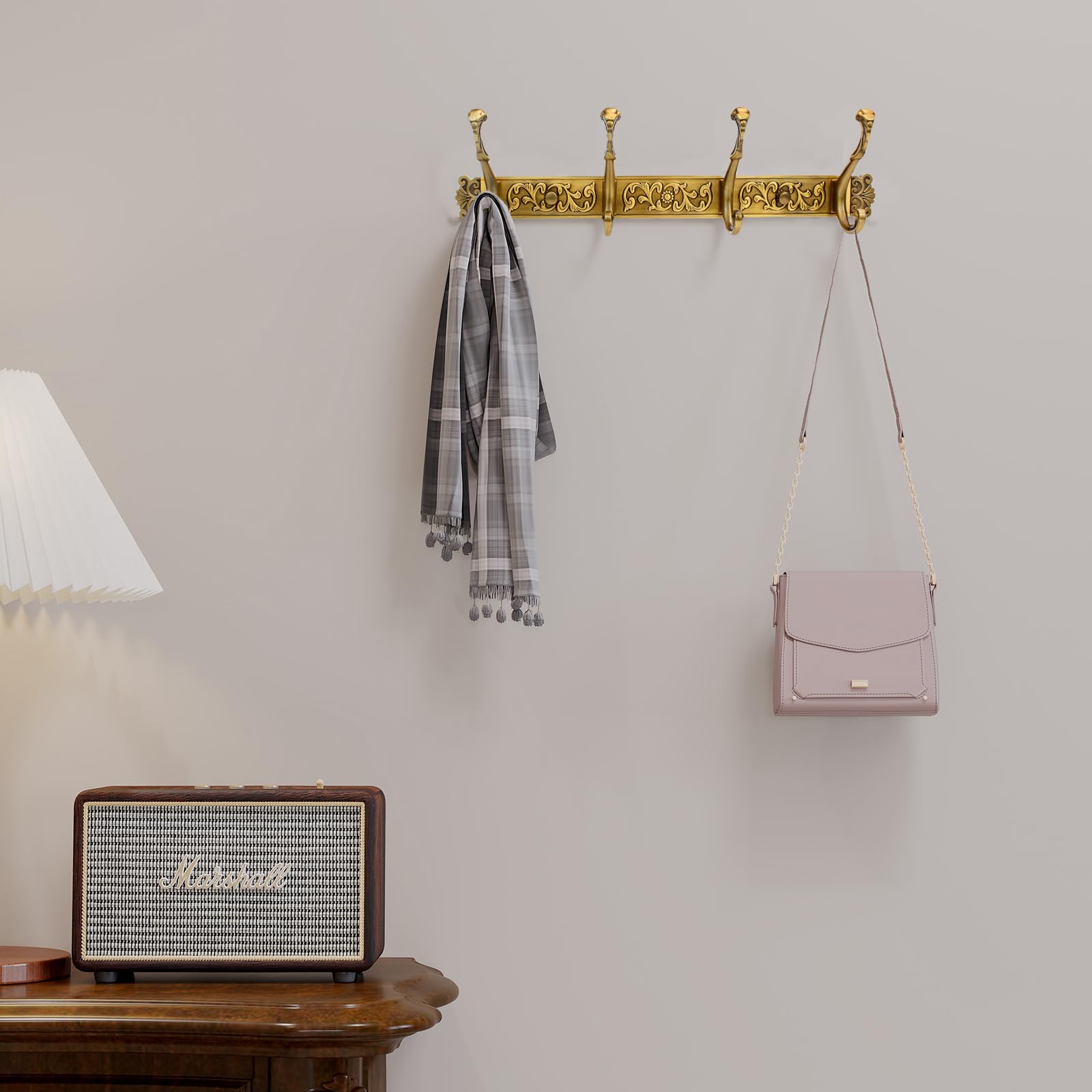 QULYEA coat rack close-up of the vintage brushed finish for timeless charm.