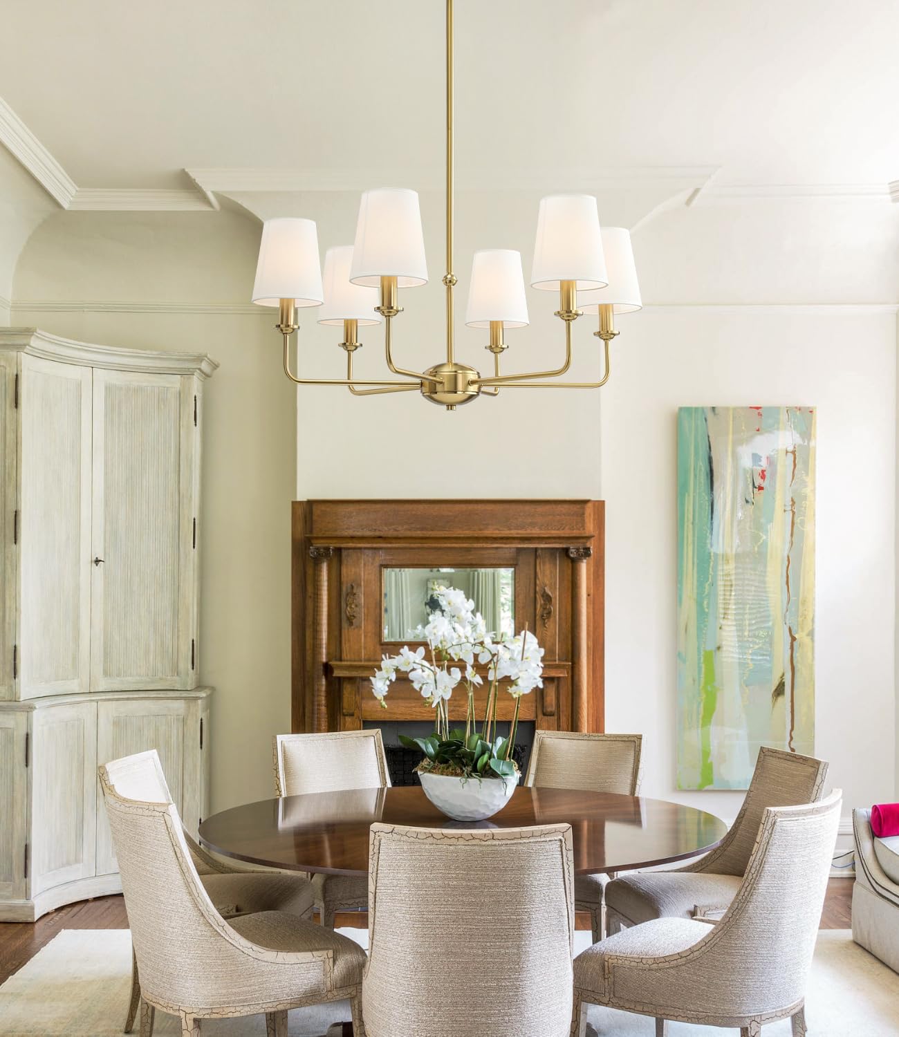 QUENEY tilt-adjustable pendant; ideal for eye-level dining room lighting