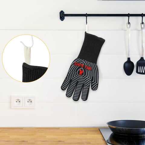 QUWIN BBQ Gloves three-material design with silicone, aramid, and cotton layers.