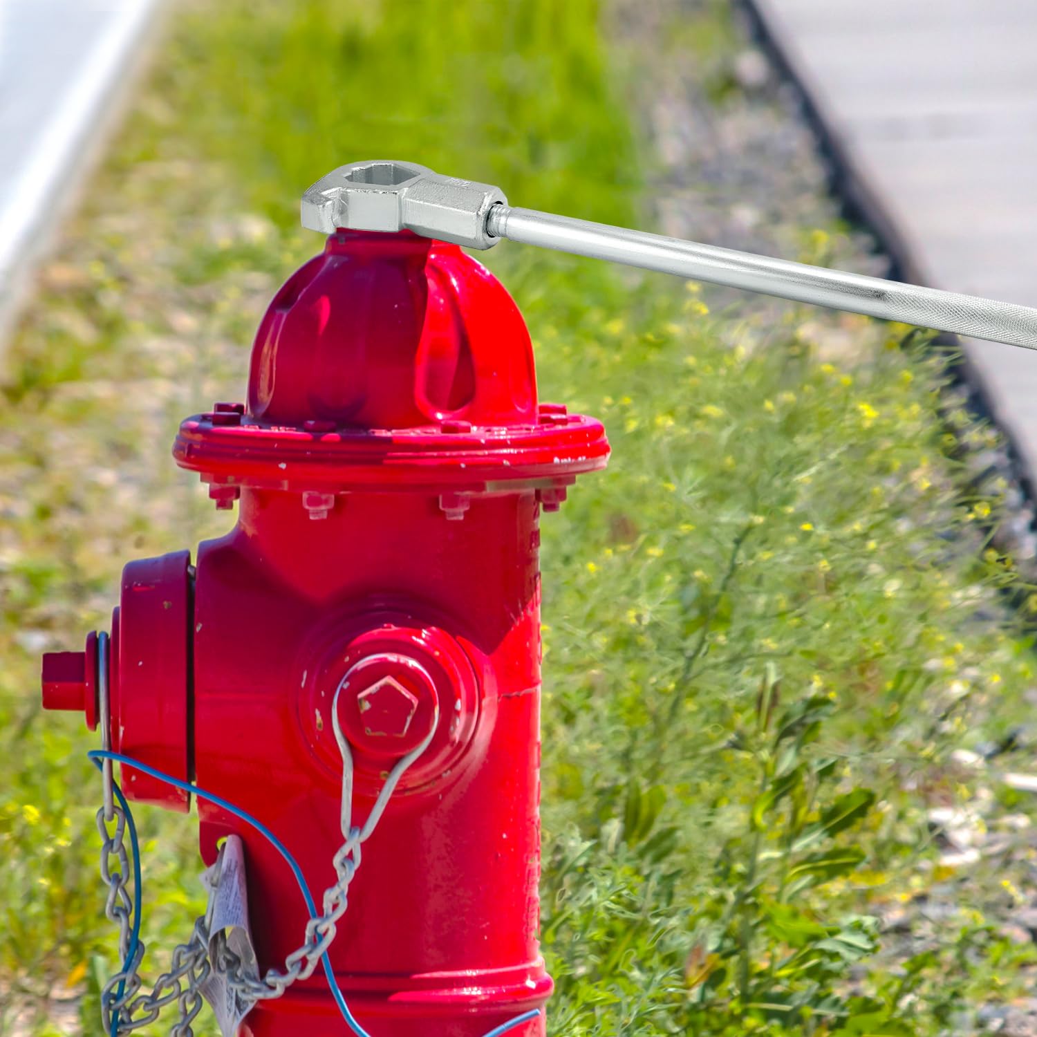 QWORK hydrant wrench valve opening action supports quick maintenance access