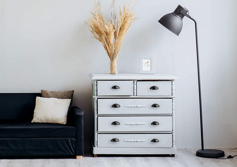 Ravinte flat-black finish resists wear on high-traffic cabinets