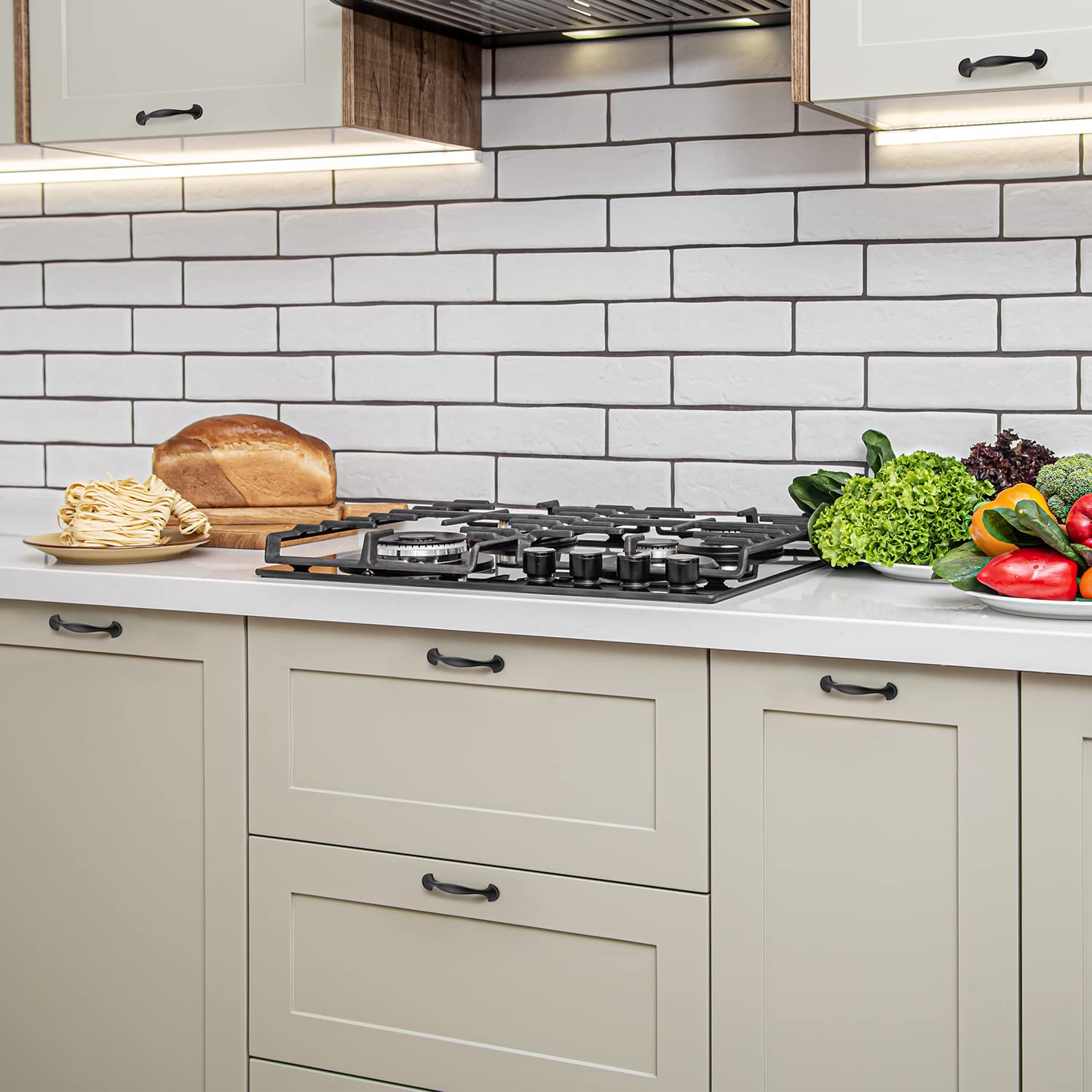 Ravinte 22mm width cabinet handle delivers balanced grip.