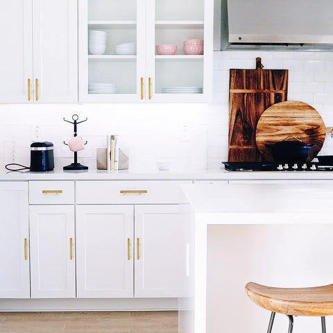Ravinte 30-pack packaging highlights value for home upgrades.