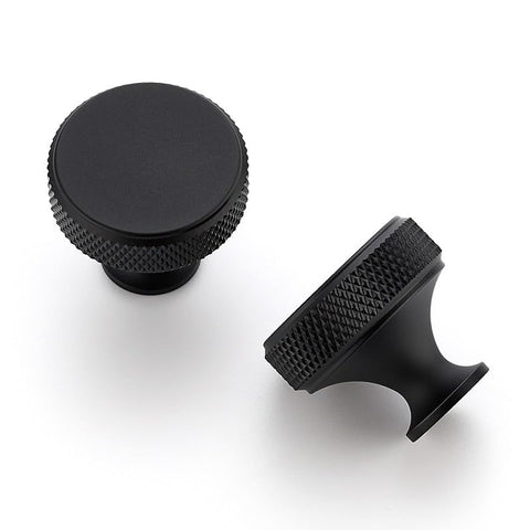 Ravinte cabinet hardware provides rust-resistant, water-friendly performance in humid spaces.