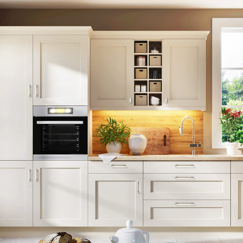 Ravinte versatile pulls fit drawers and cupboards with a clean, modern look.
