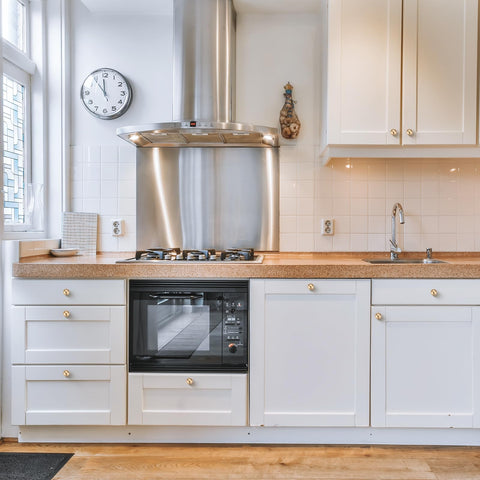 Ravinte Decor kitchen cabinets updated with champagne bronze knobs