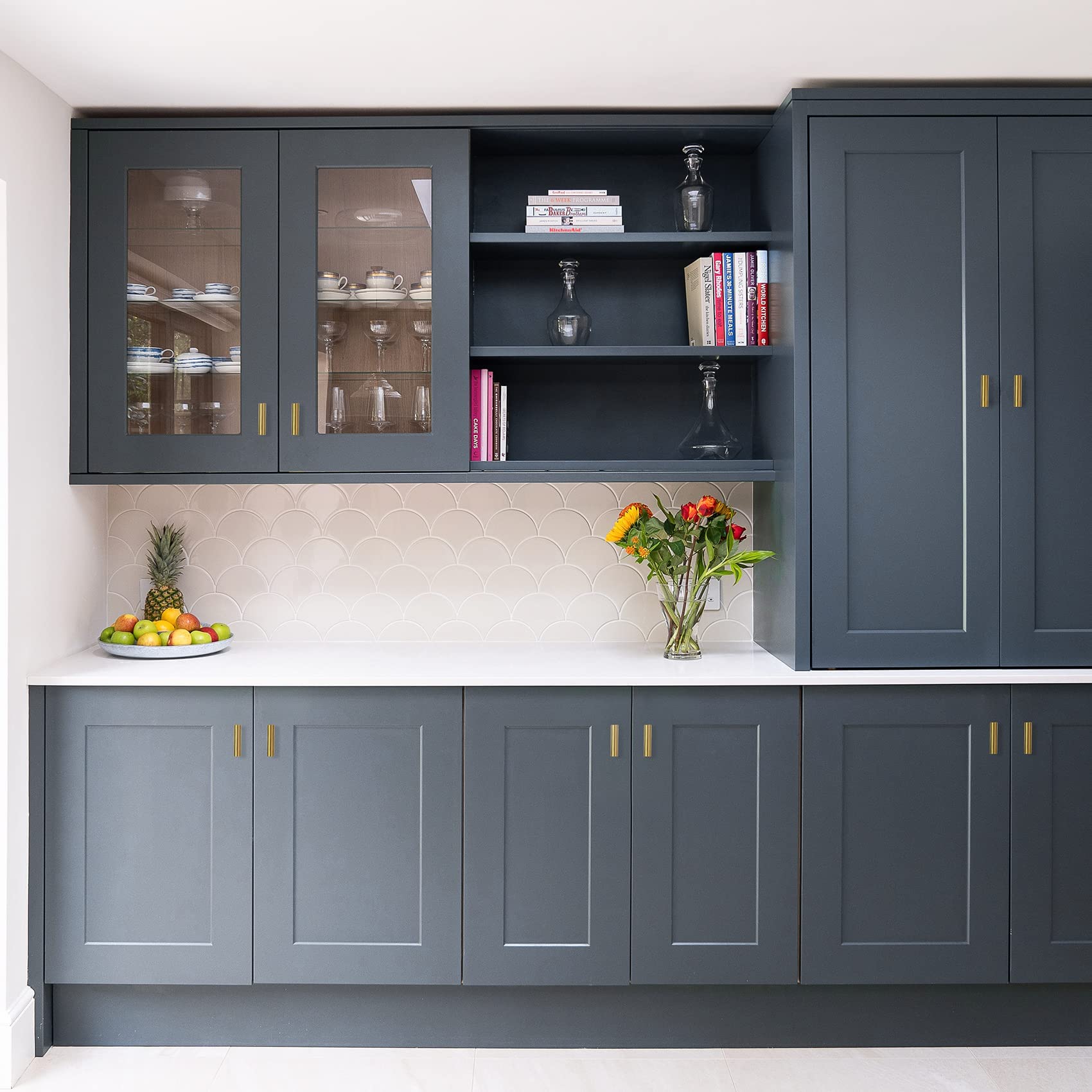 Ravinte Gold T Bar Knob kitchen installation guide image.