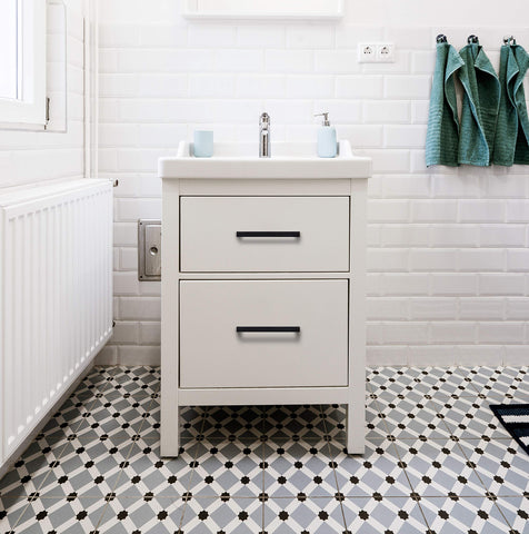 Ravinte modern classic matte black cabinet pull complements minimalist interiors.