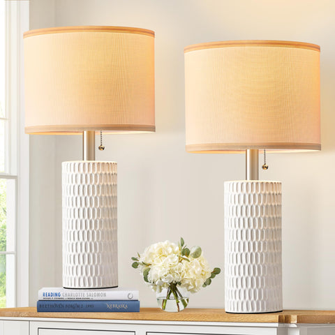 Reaketon 20-inch bedside lamp pair with ceramic bodies for durable, elegant lighting.