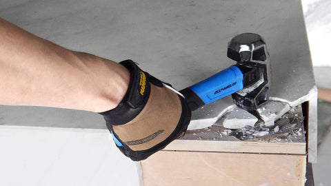 REAL STEEL Sledge Hammer impact-face closeup shows solid construction.