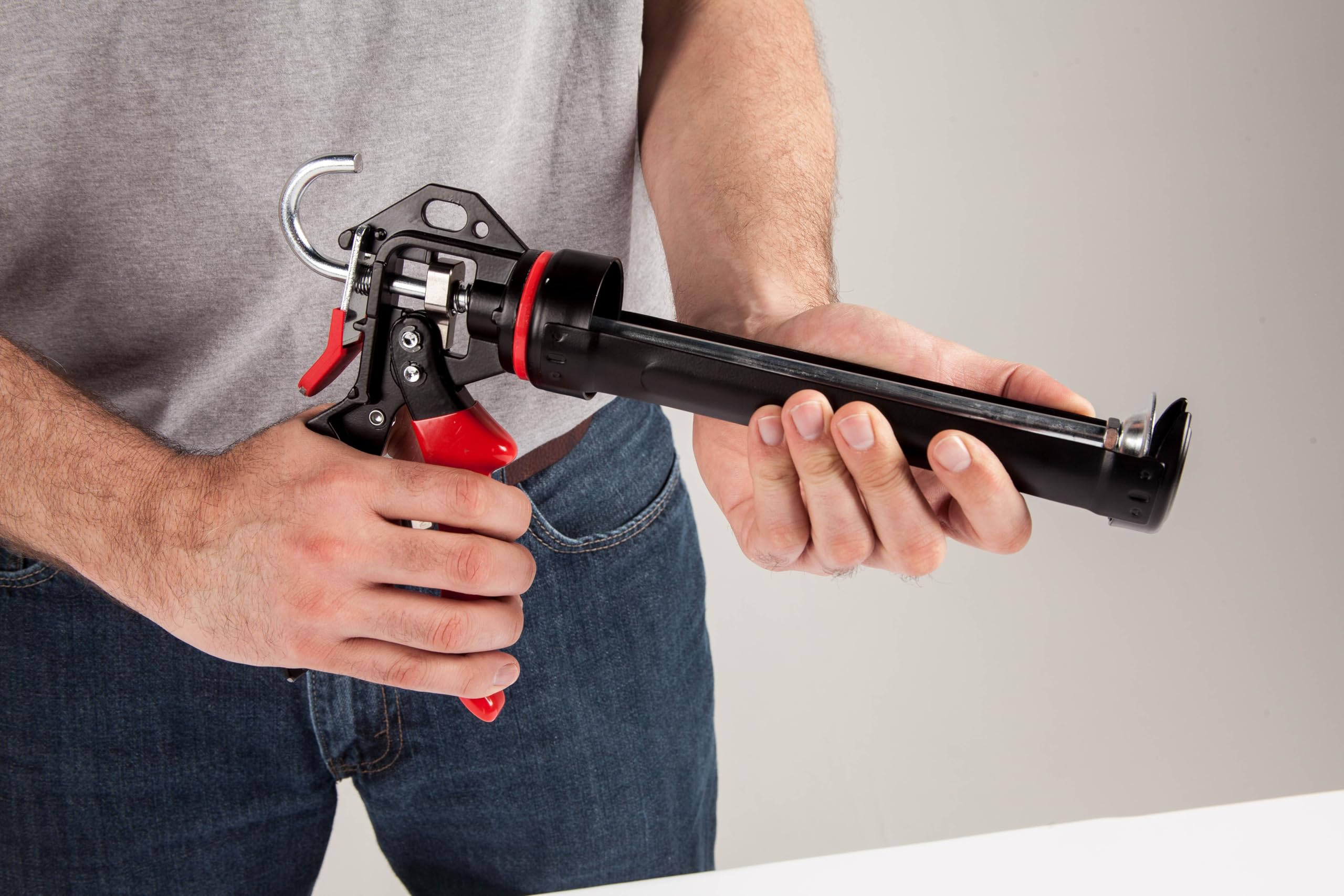 Red Devil 3989 drip-free technology minimizes waste for cleaner finishes