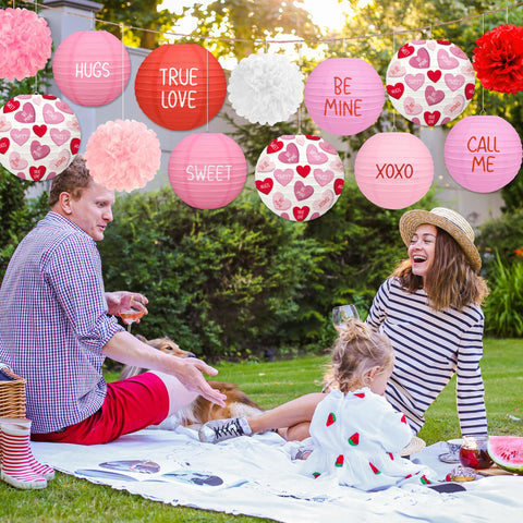 Renbuzhu conversation hearts decor enhances festive Valentine ambience