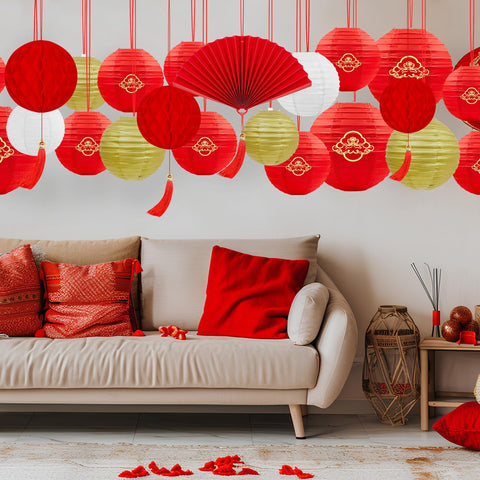 Renbuzhu red honeycomb balls provide lightweight dimension.
