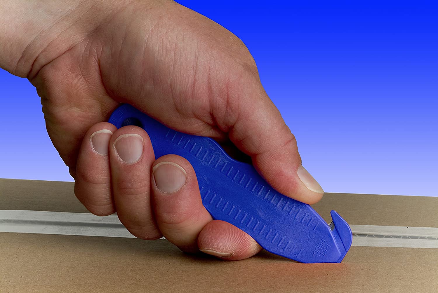 RGNINE Klever Kutter in action demonstrates quick, clean box opening.