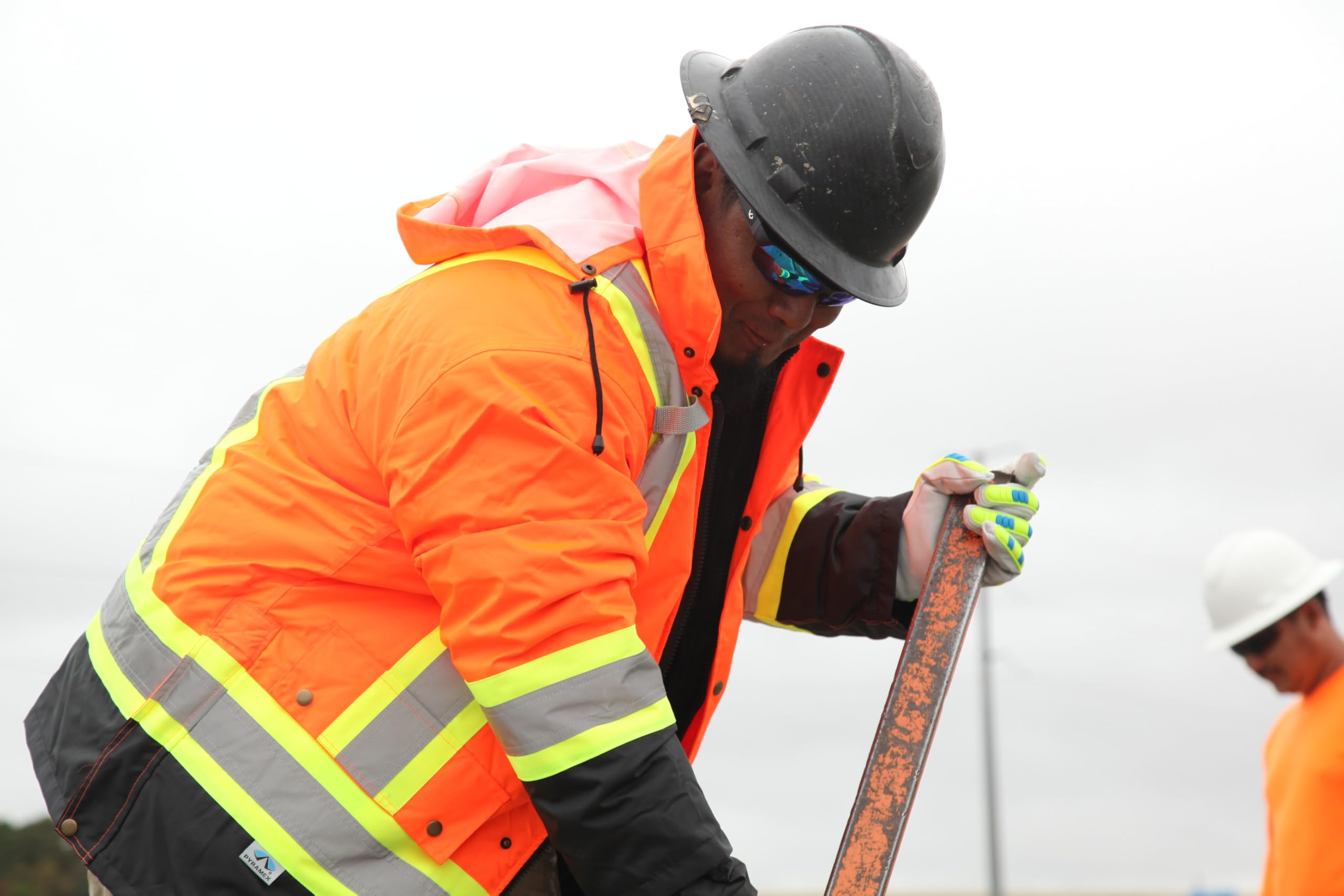 Ridgeline Pyramex HT-LT ratings close-up, reliable temperature performance.
