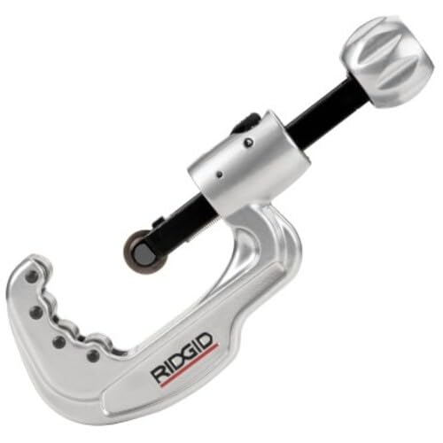 RIDGID 31803 contoured-frame enables easy alignment for accurate cuts.