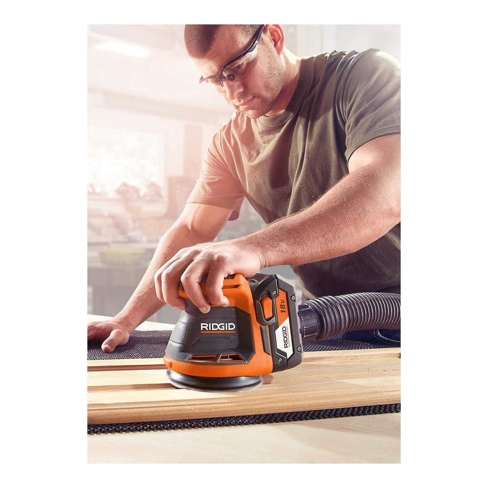 RIDGID R8606B GEN5X soft-start helps prevent gouges during precise sanding.