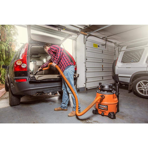 RIDGID VT2534 crevice tool fits between seats and center console.