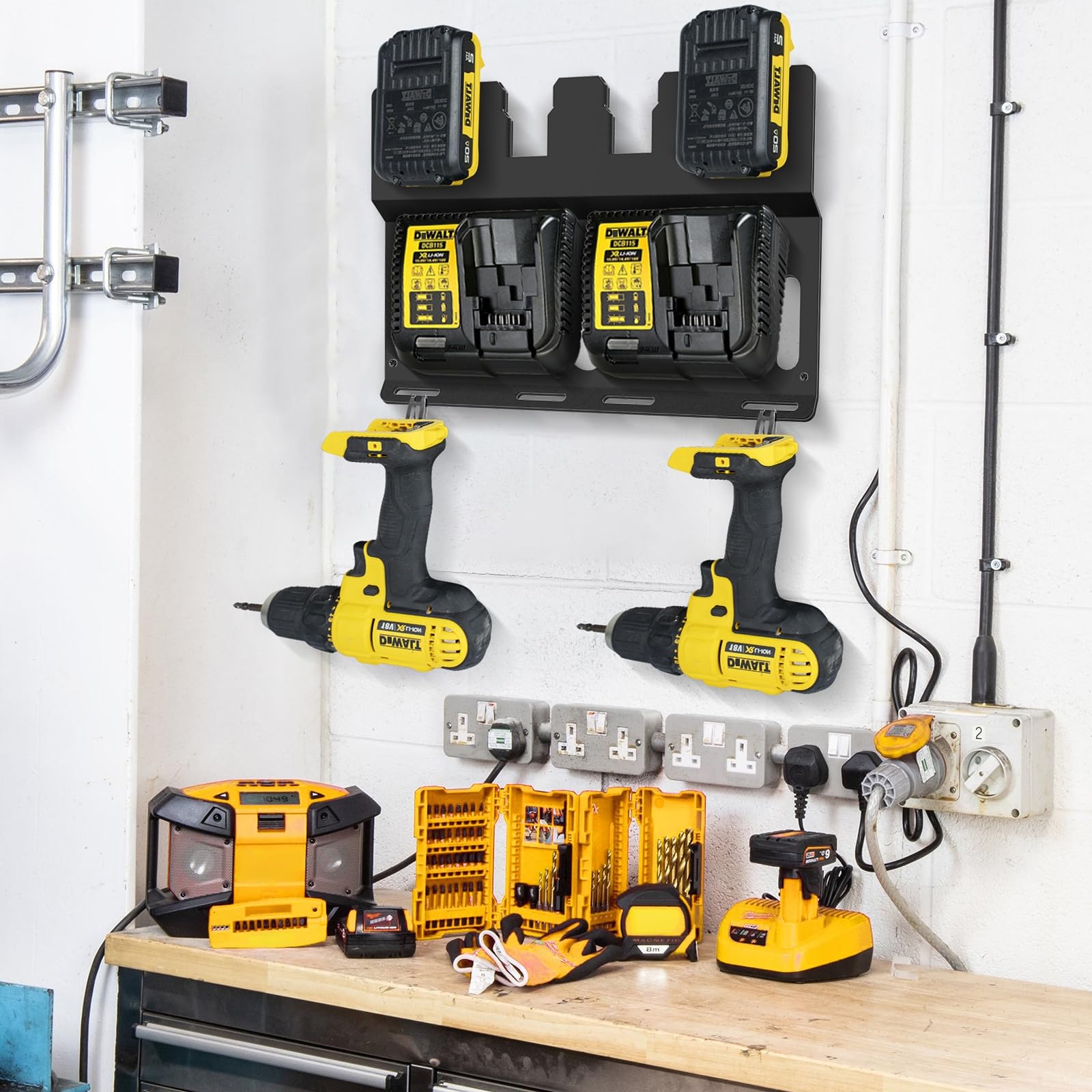 Riuog easy-install slot shows quick, screw-free setup.