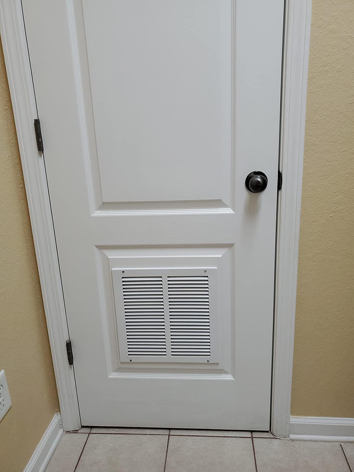 Rocky Mountain Goods screw-in installation for quick setup
