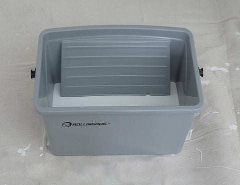 Rollingdog 12-inch paint bucket easy-clean surface simplifies cleanup.