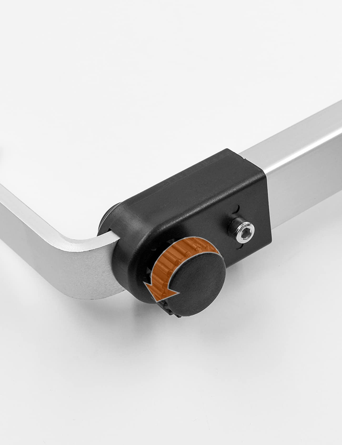 ROLLINGDOG ensures faster coverage on large surfaces with wide rollers.