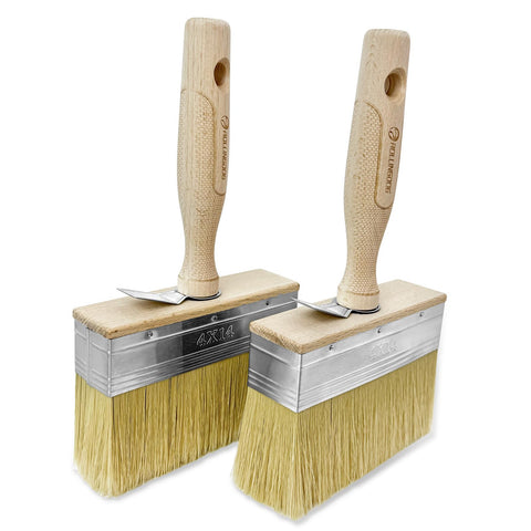 ROLLINGDOG Woodmaster brush head glides smoothly for even staining