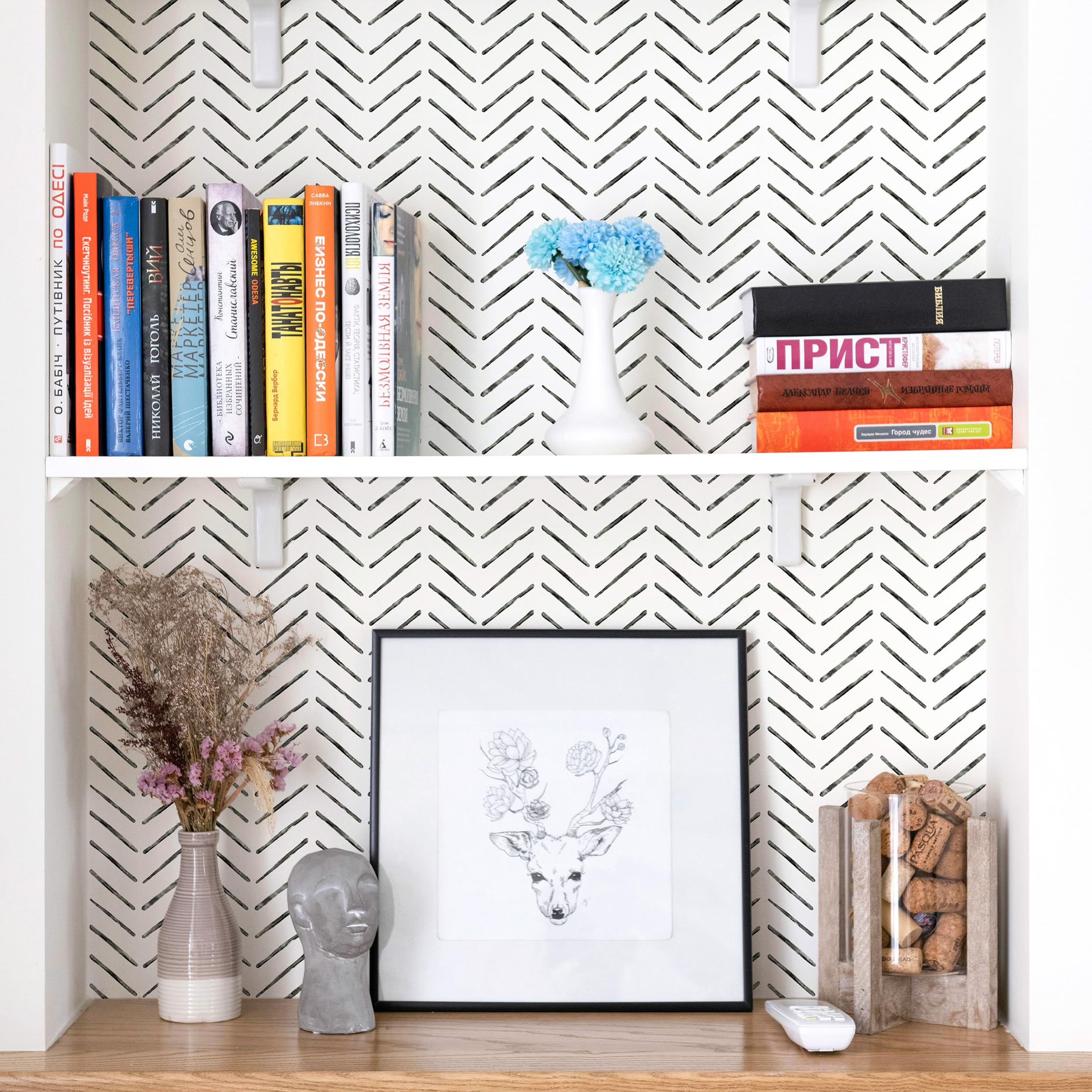 Rugreat herringbone wallpaper suits bedrooms, bathrooms, and cabinets