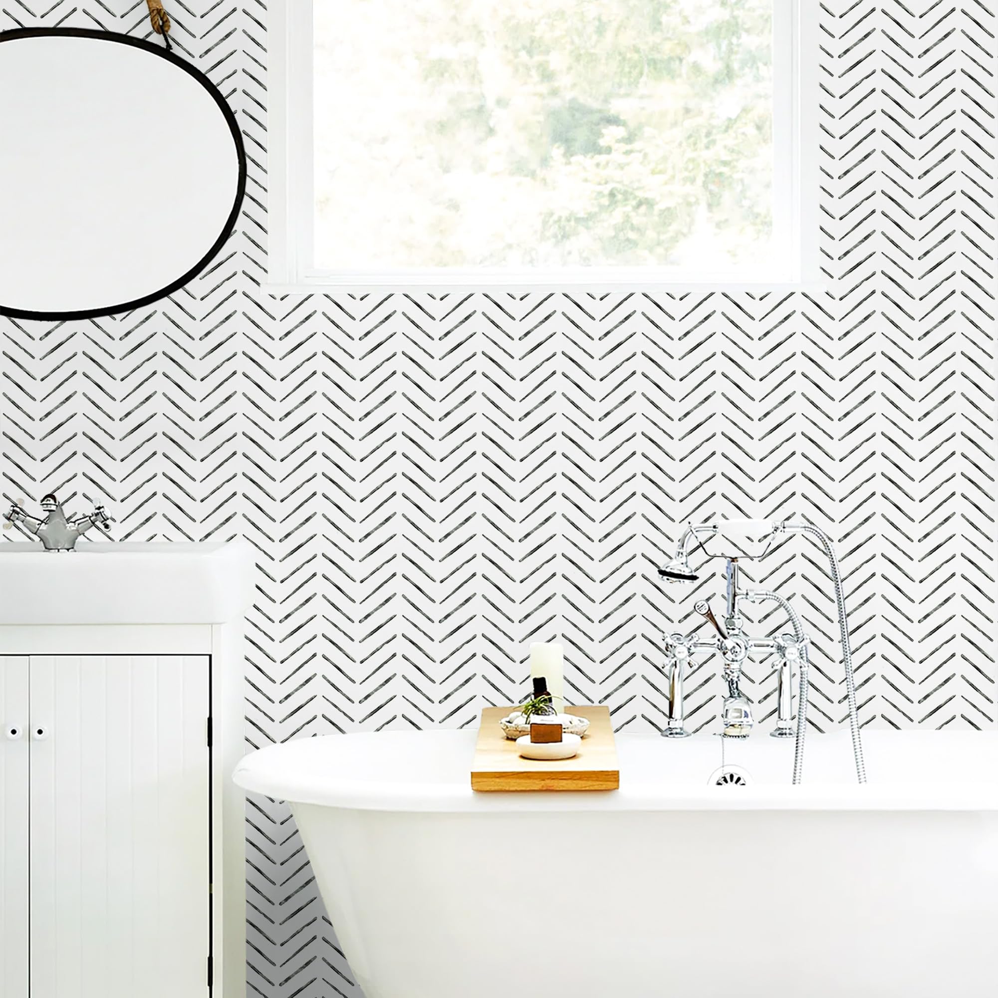 Rugreat large-roll wallpaper helps minimize color differences between batches