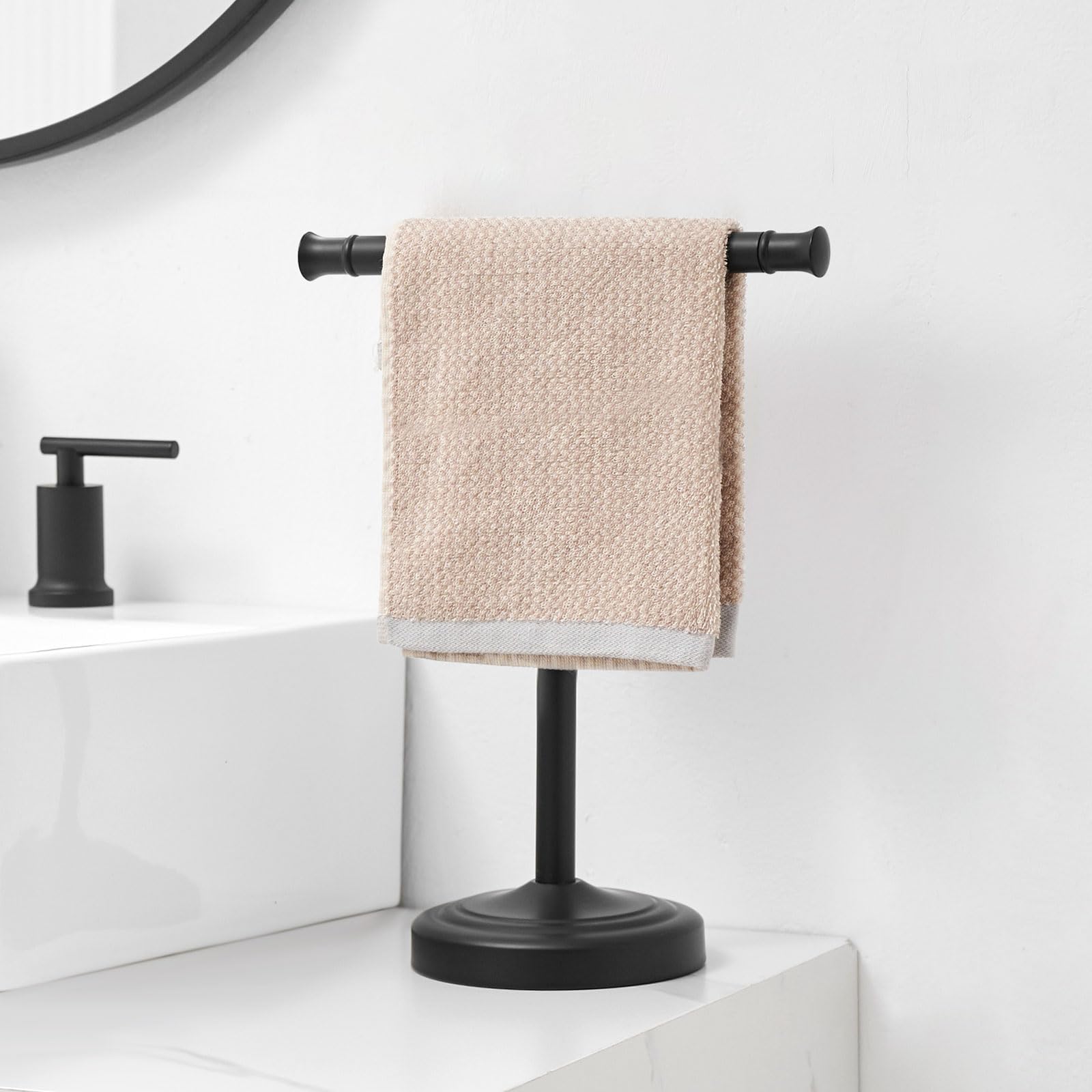 RUMOSE base with anti-slip pad prevents movement and scratches.