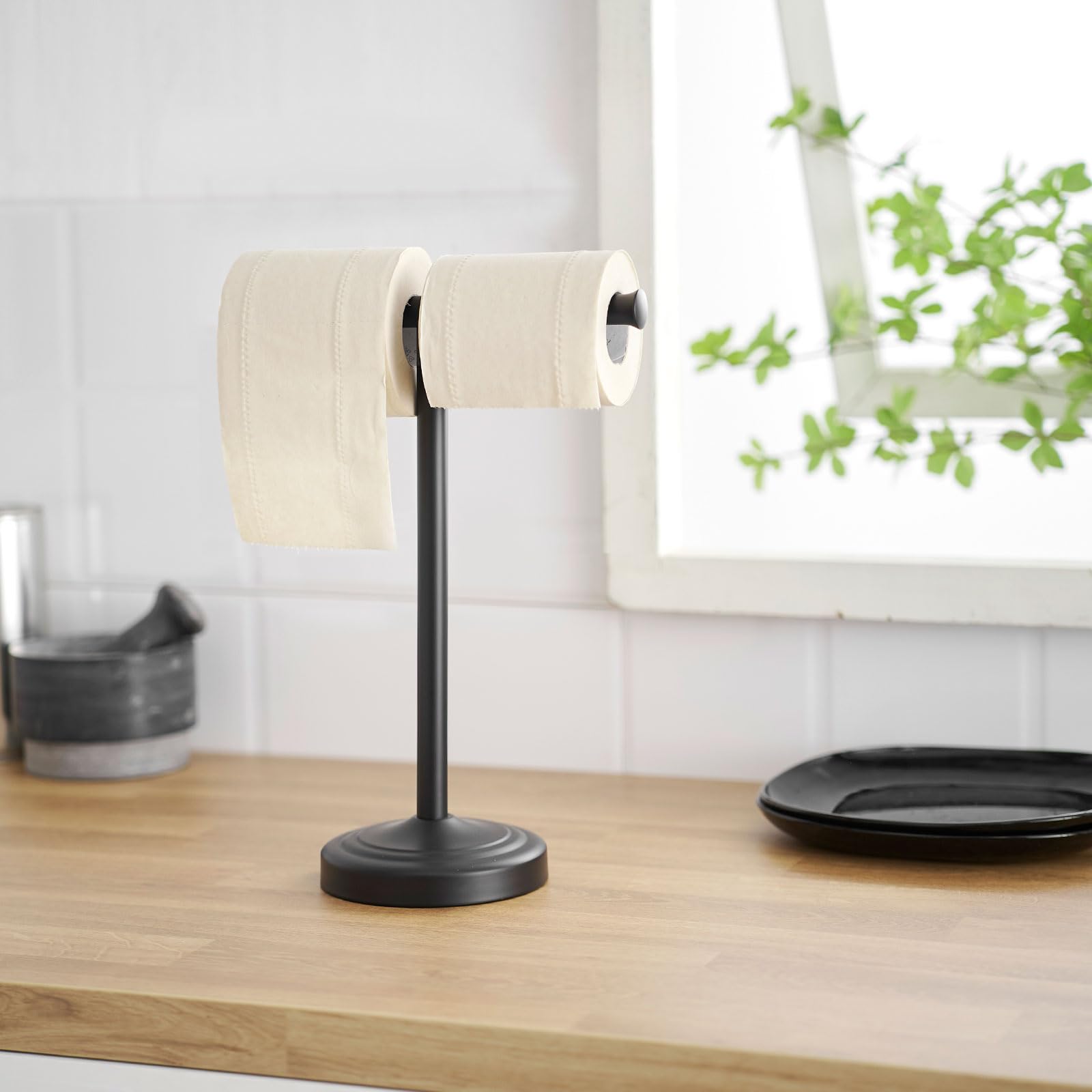 RUMOSE cross-base provides stable support for towels.