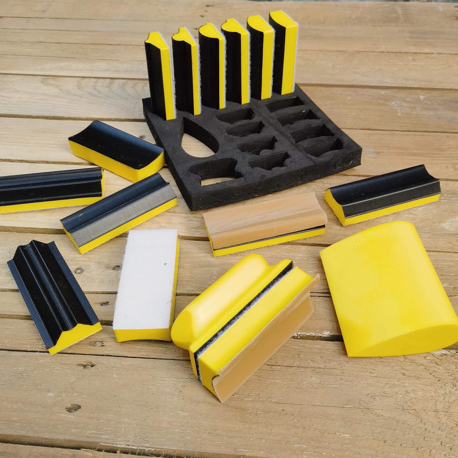 SACKORANGE easy-to-use sanding kit for DIY woodworking and refinishing tasks.