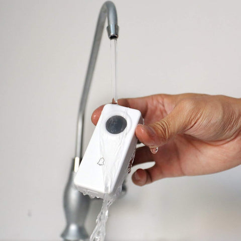 SadoTech weatherproof doorbell withstands rain and temperature changes.