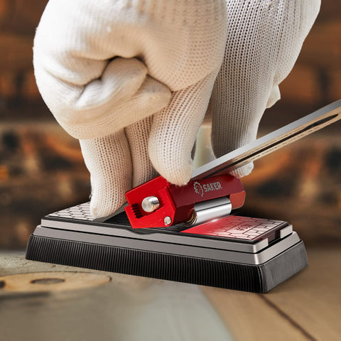 Saker honing guide red aluminum alloy body delivers solid, long-lasting performance.
