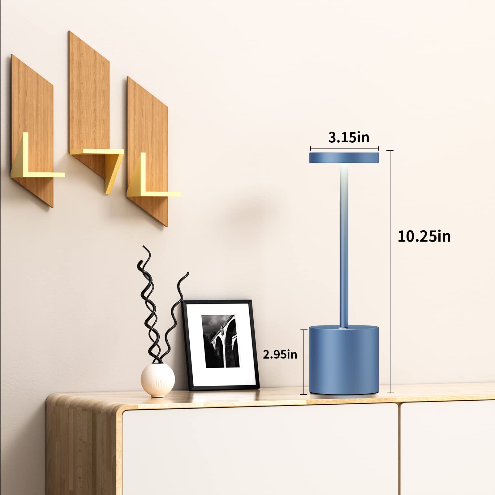 SAKRINGT battery-powered desk lamp enabling outdoor dining flexibility