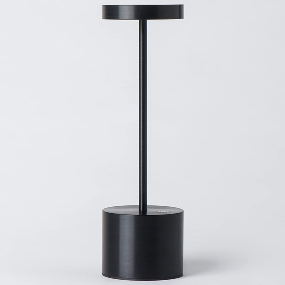 SAKRINGT cordless table lamp on balcony for outdoor dining