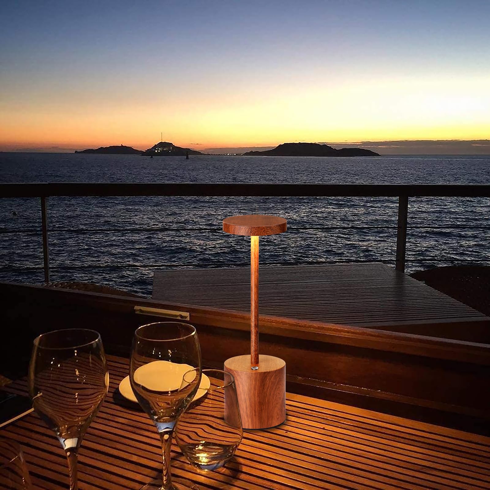 SAKRINGT dimmable LED table lamp lets you tailor brightness.