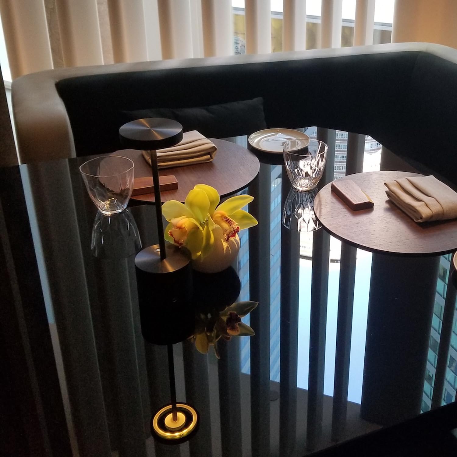 SAKRINGT indoor/outdoor use table lamp for gatherings
