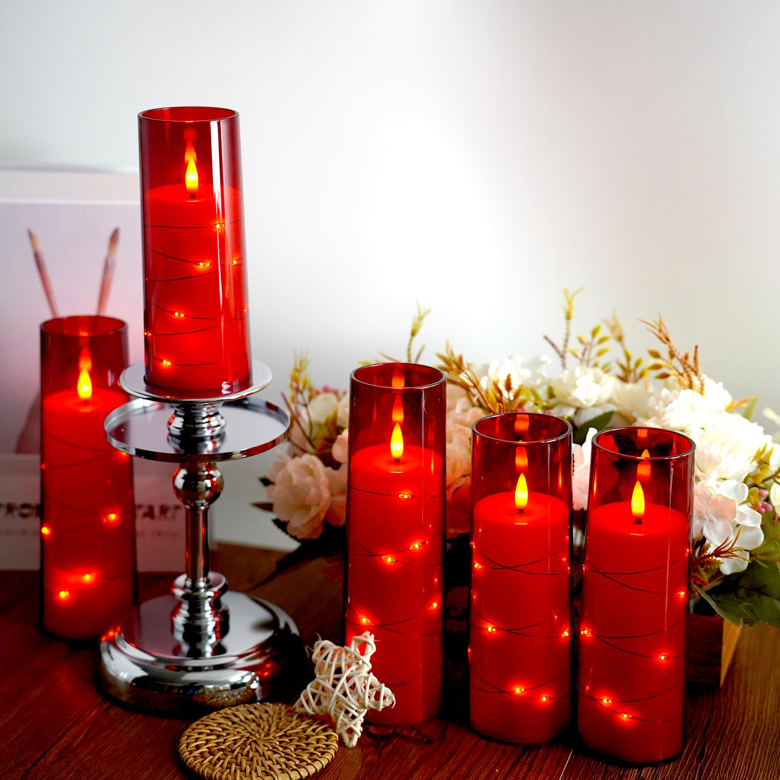 Sasigeiaa pillar candles feature a timer for convenient evenings.