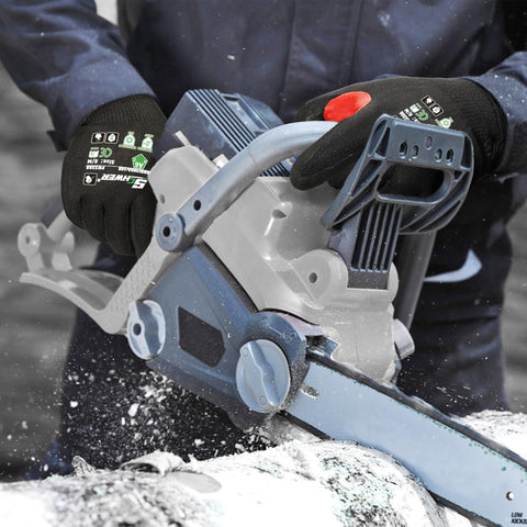 Schwer FreezeGuard winter gloves fit with adjustable wrist closure for secure wear.