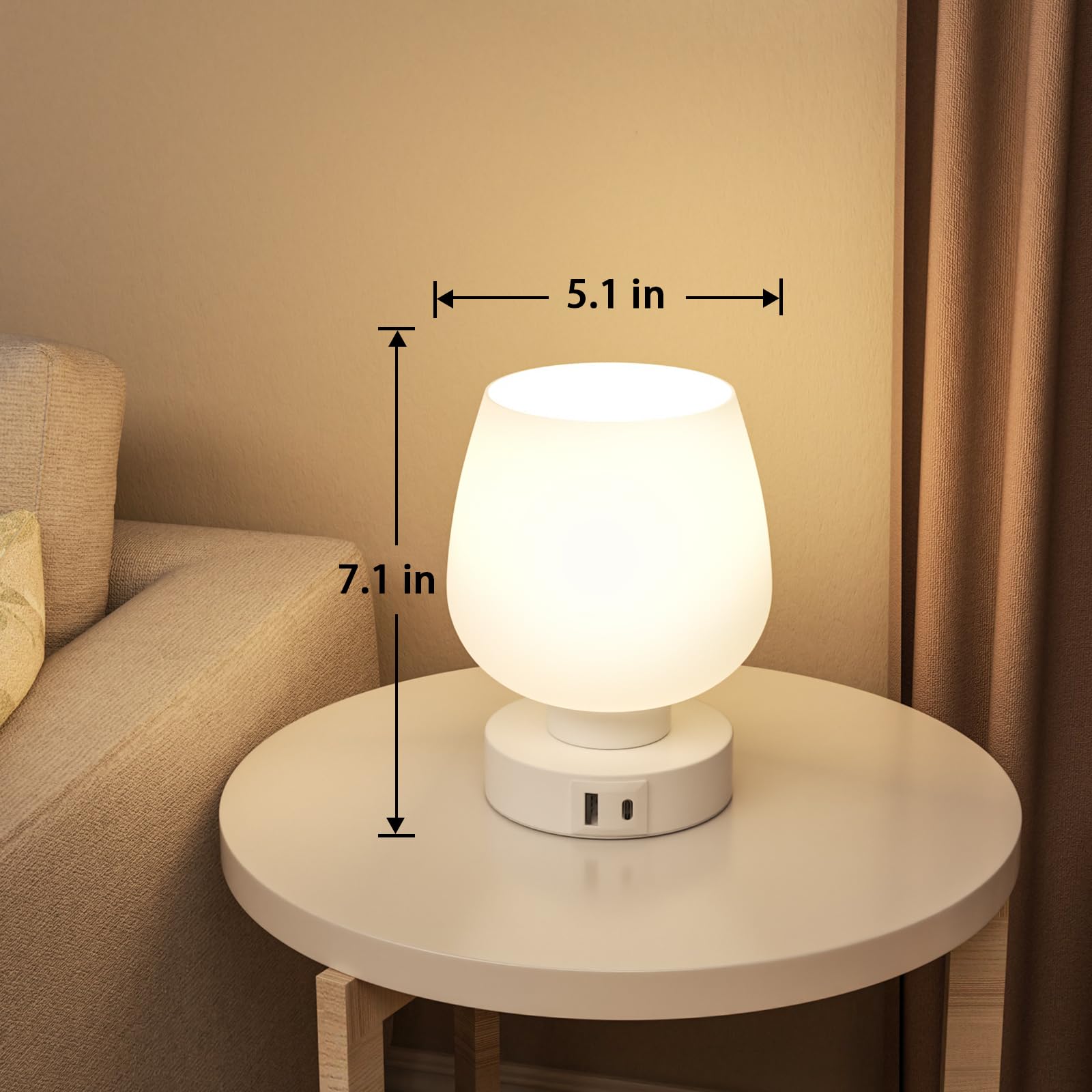 Seealle Touch Table Lamp emits warm 3000K glow with flicker-free illumination.