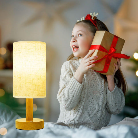 SEENSINY warm ambient light enhances evenings with family or roommates.