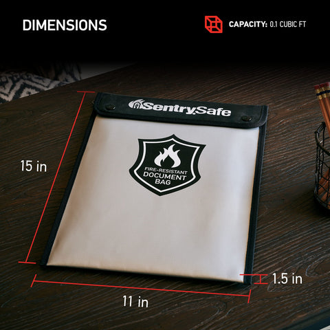 SentrySafe dual closure with snaps and zipper enhances security