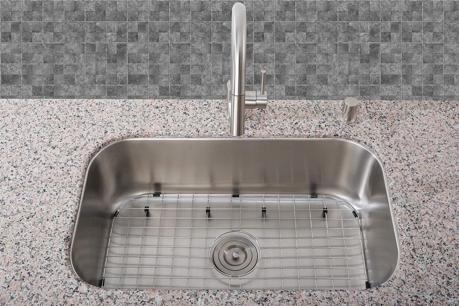 Serene Valley NLW2614C grid built in 304 stainless steel for corrosion resistance.