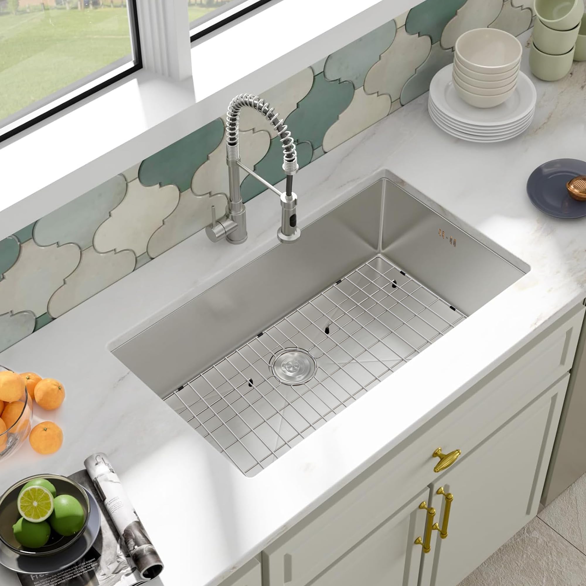 SettleDown grid in use over kitchen basin promoting airflow and protection