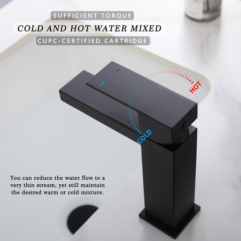 SevenGelok aerator image emphasizes bubble-rich, splash-free water feel.