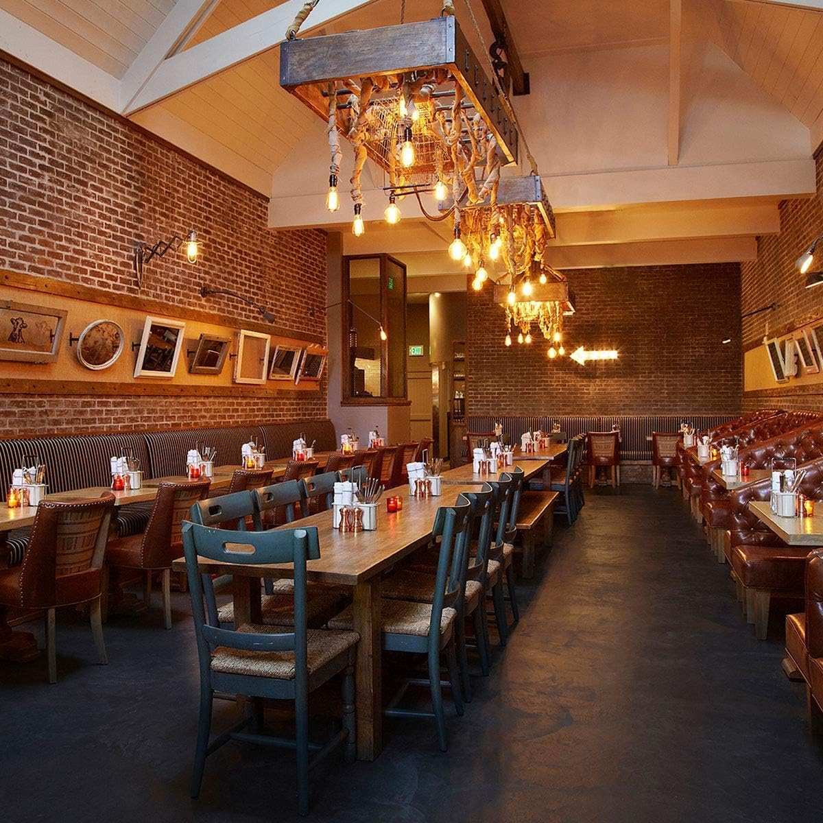 Sevici Edison bulb pendant light setup adds vintage charm above counters.