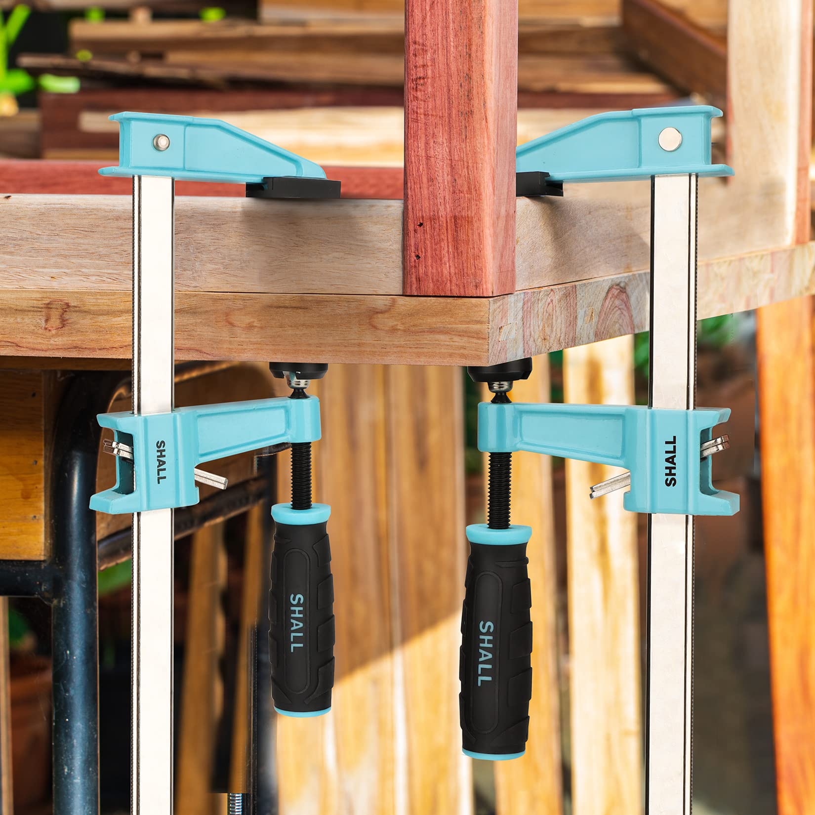 Shall 600 lb load capacity for heavy-duty clamping scenarios with consistency.