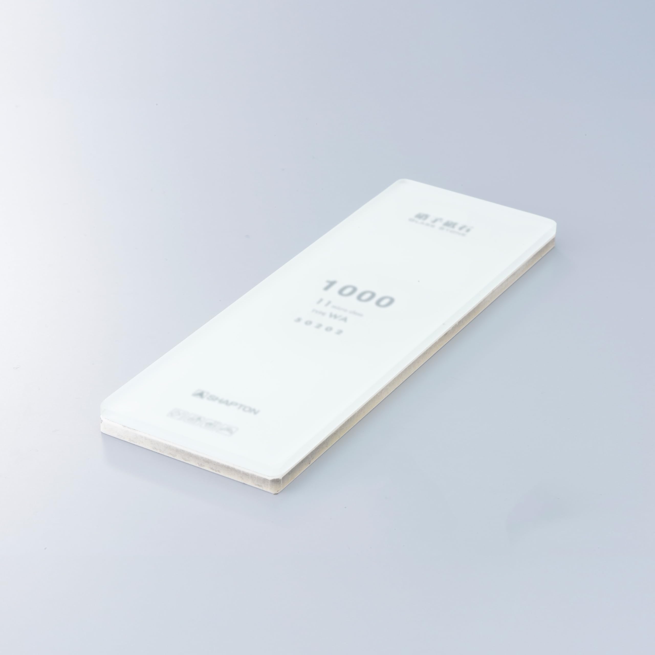 Shapton GlassStone 1000 dimensions reference helps precise tool placement.