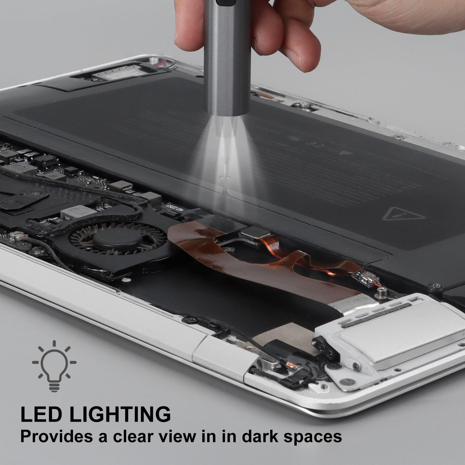 Sharden compact portable case keeps bits organized on the go.